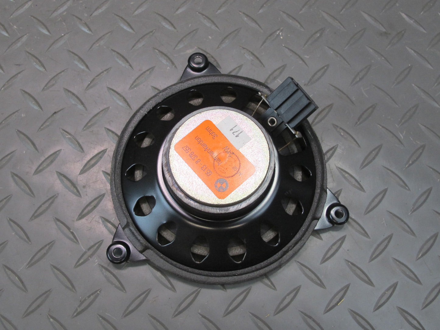 01-06 BMW E46 330ci Convertible Set of 2 Rear Harman Kardon Speaker OEM