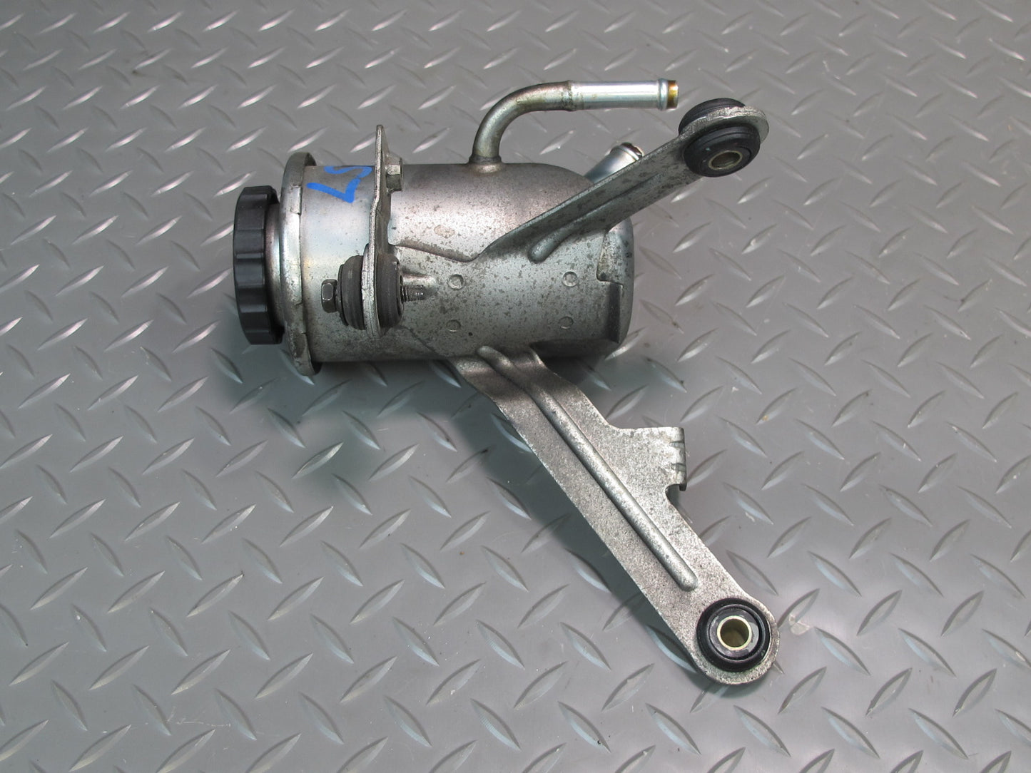 98-00 Lexus UCF20L LS400 Power Steering Reservoir Bottle Tank OEM