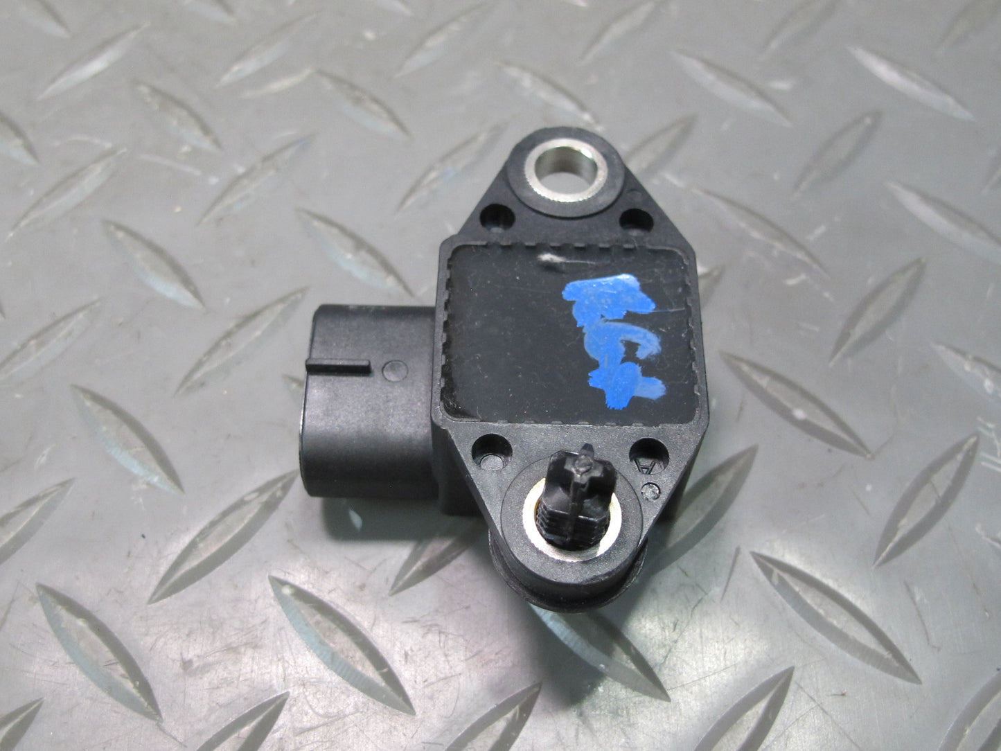 2003-2009 Lexus UZJ120L GX470 YAW Rate Acceleration Speed Sensor 89191-30020