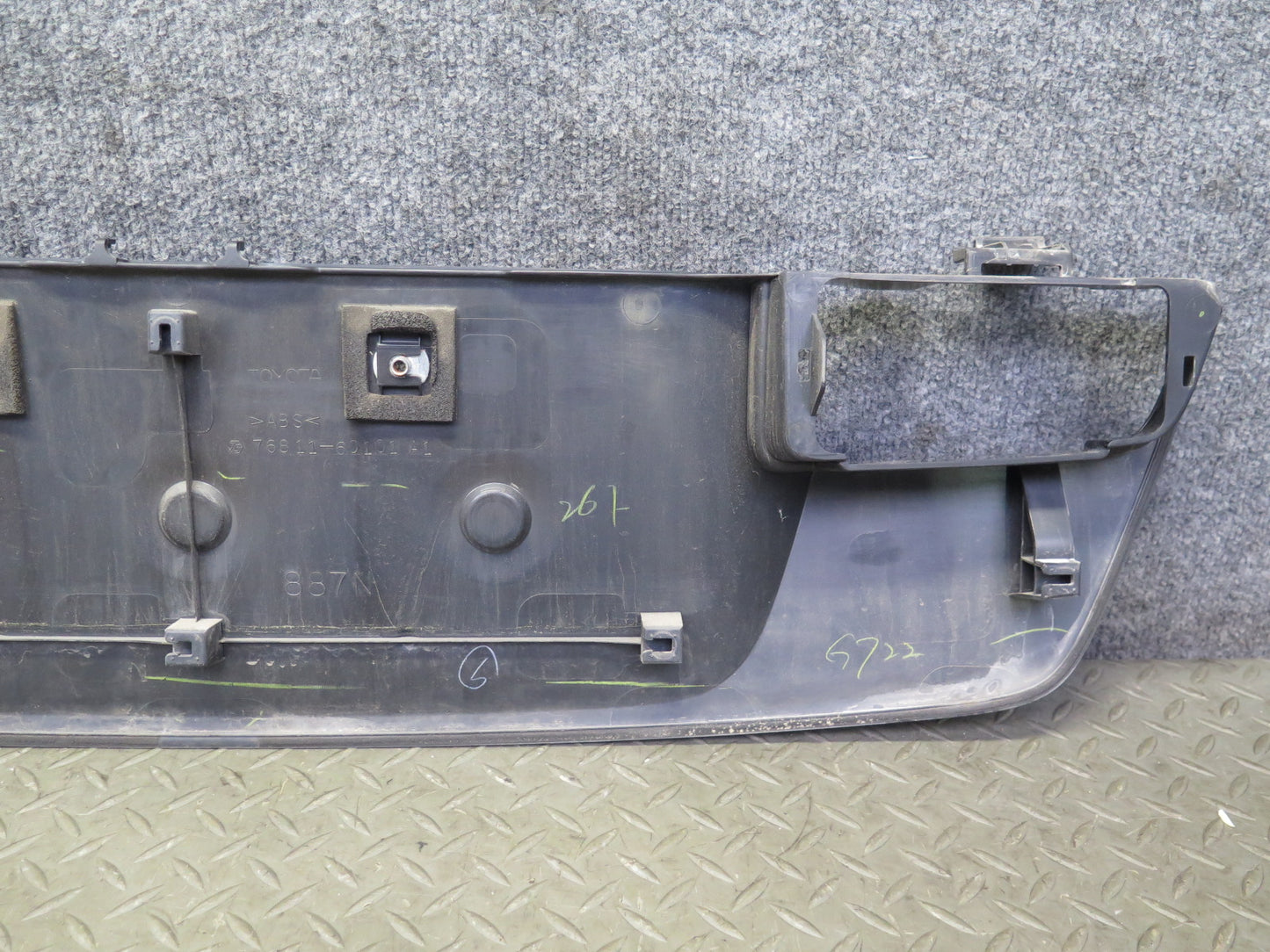 2003-2009 Lexus UZJ120L GX470 Rear Trunk Tailgate License Plate Trim Molding