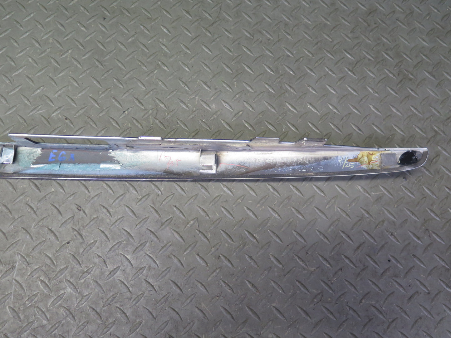 2003-2009 Lexus UZJ120L GX470 Rear Tailgate Finish Trim Molding 75132-60080