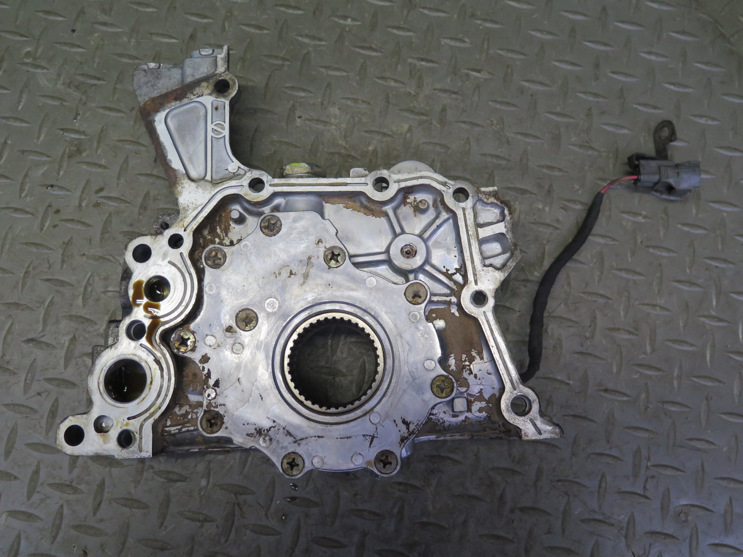 96-00 Lexus GS300 SC300 3.0L 2JZGE Engine Oil Pump w Housing OEM