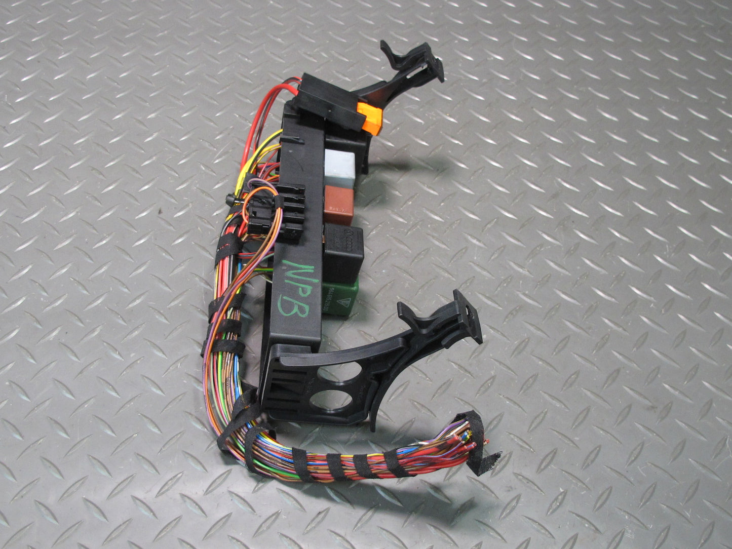1997-2004 Porsche Boxster 986 Fuse Relay Box Module 98661205703