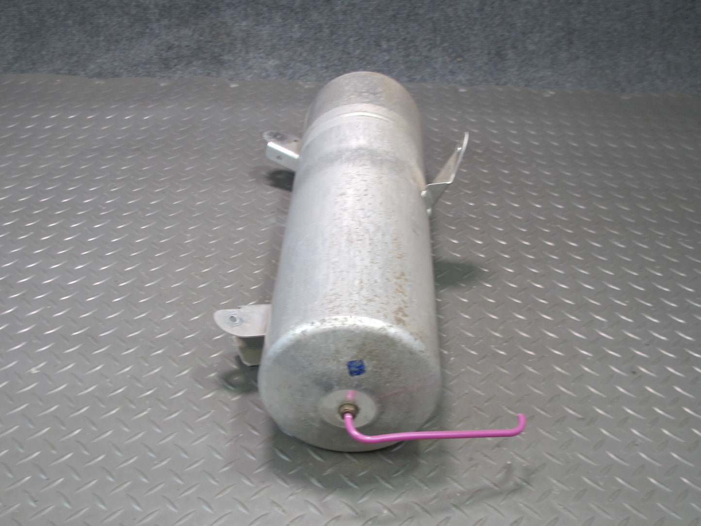 17-21 Porsche Panamera 971 Air Suspension Pressure Accumulator Reservoir Tank