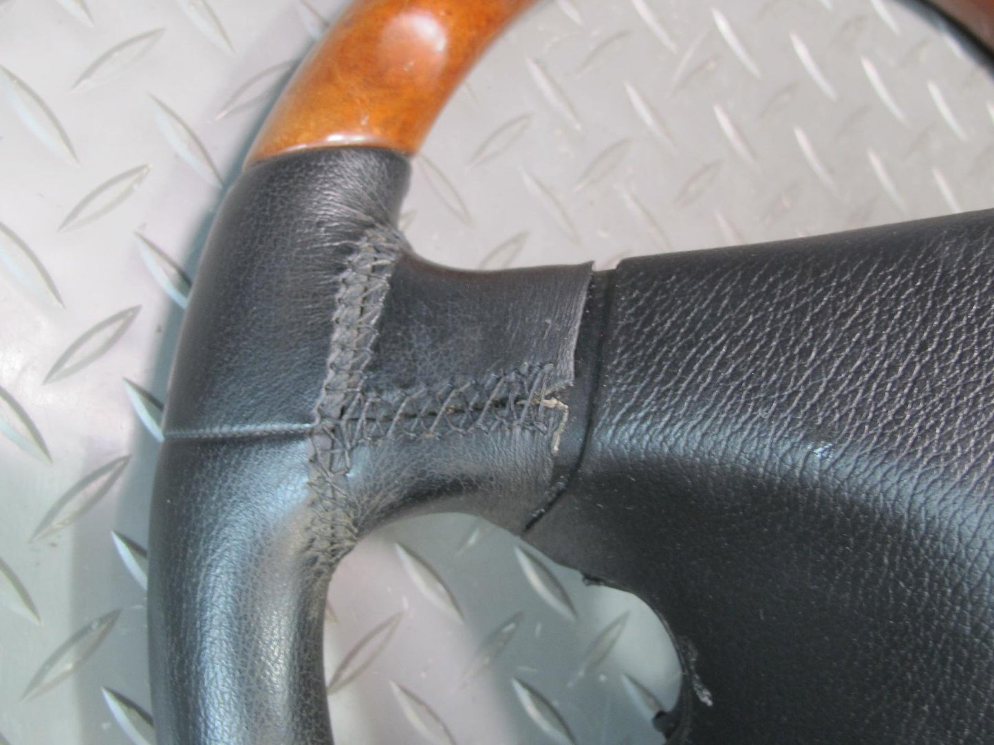 03-08 Mercedes R230 SL500R Leather Wood Steering Black OEM