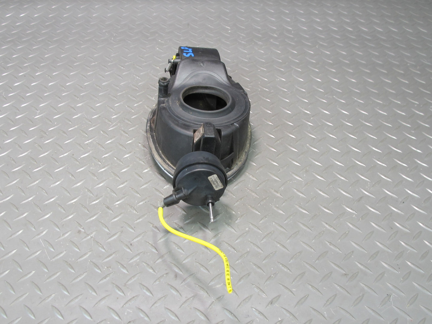 03-06 Mercedes R230 Fuel Tank Filler Door Lid Cover Actuator Housing Set OEM