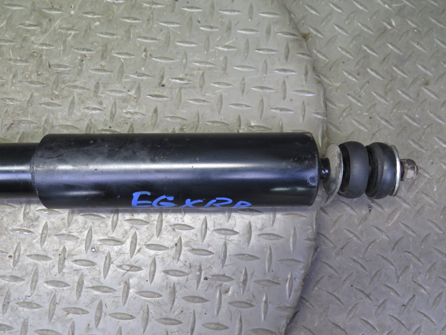 2003-2008 Lexus UZJ120L GX470 Rear Left & Right Strut Shock Absorber Set of 2