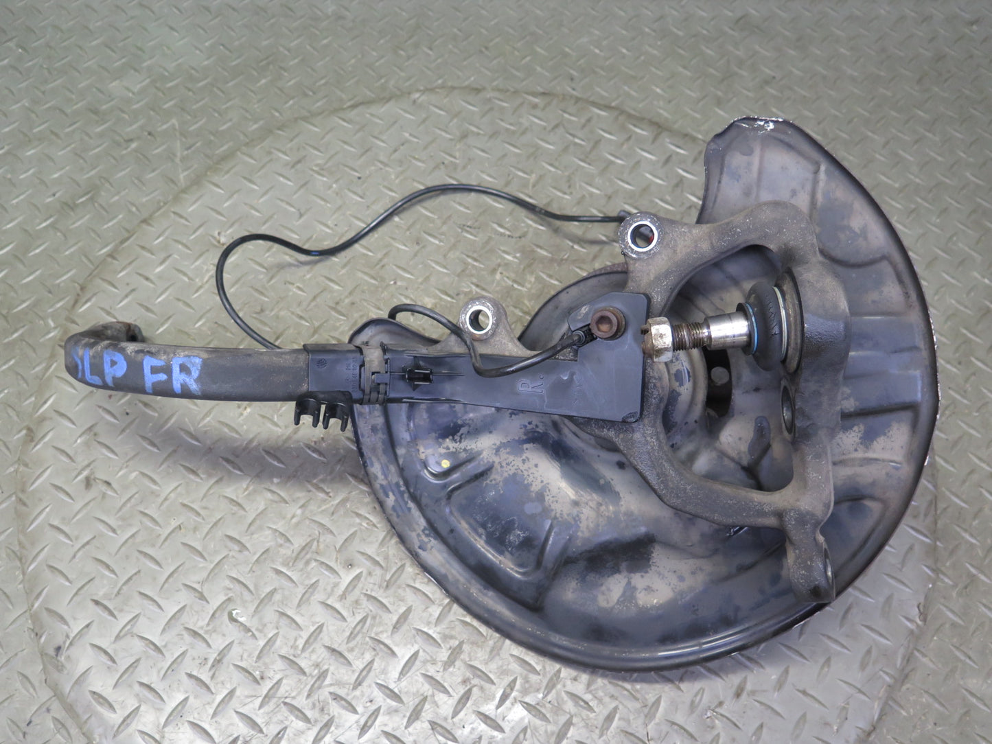 03-08 Mercedes R230 SL500 Front Right Spindle Knuckle Wheel Hub Bearing 130K OEM