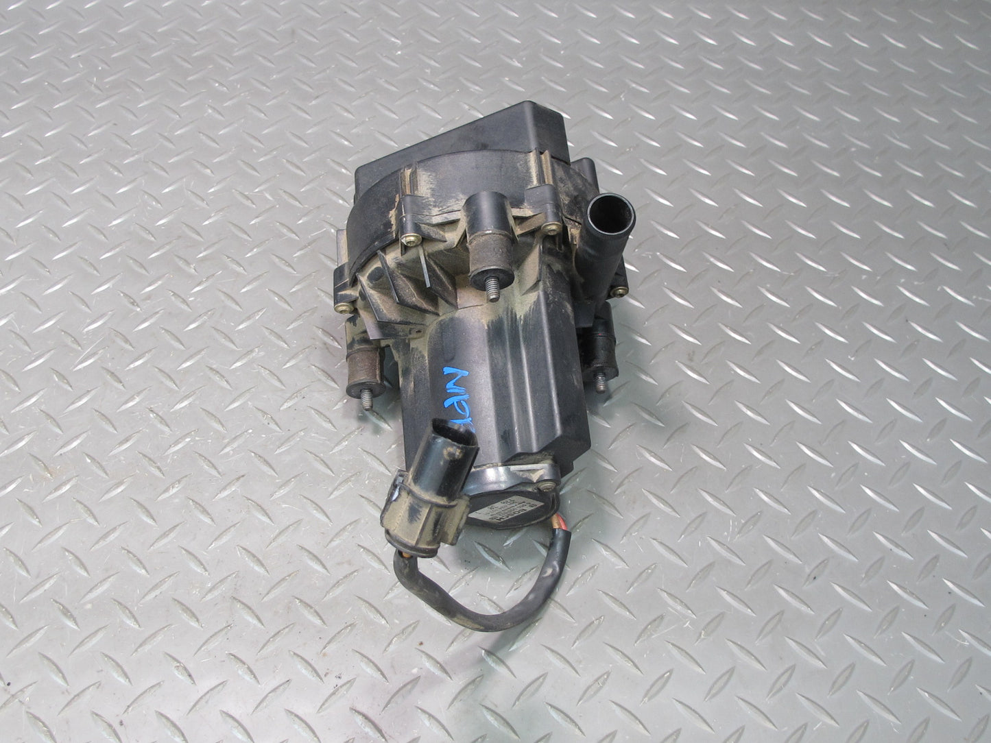 1998-1999 Porsche Boxster 986 2.5L Secondary Air Injection Smog Pump