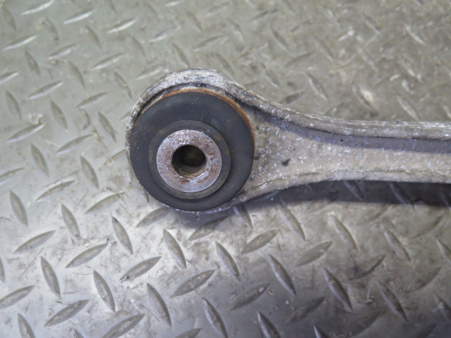 99-05 Porsche 911 996 Front Left Suspension Lower Control Arm Set of 2