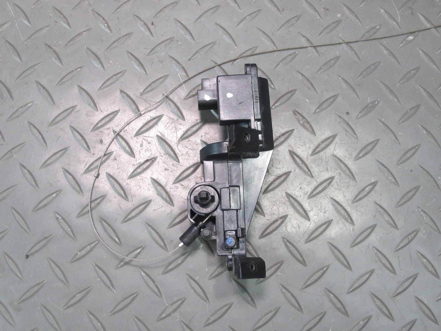 98-04 Chevrolet Corvette C5 Convertible Trunk Lock Latch Actuator OEM