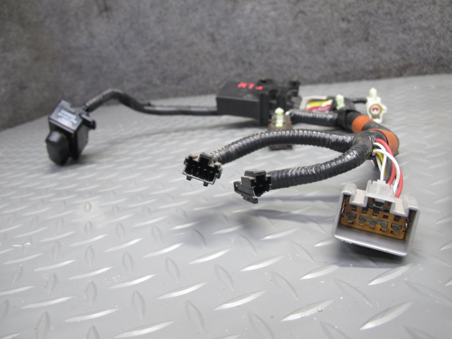 02-05 Ford Thunderbird Front Left Seat Heated Module w Wire Harness & Switch OEM