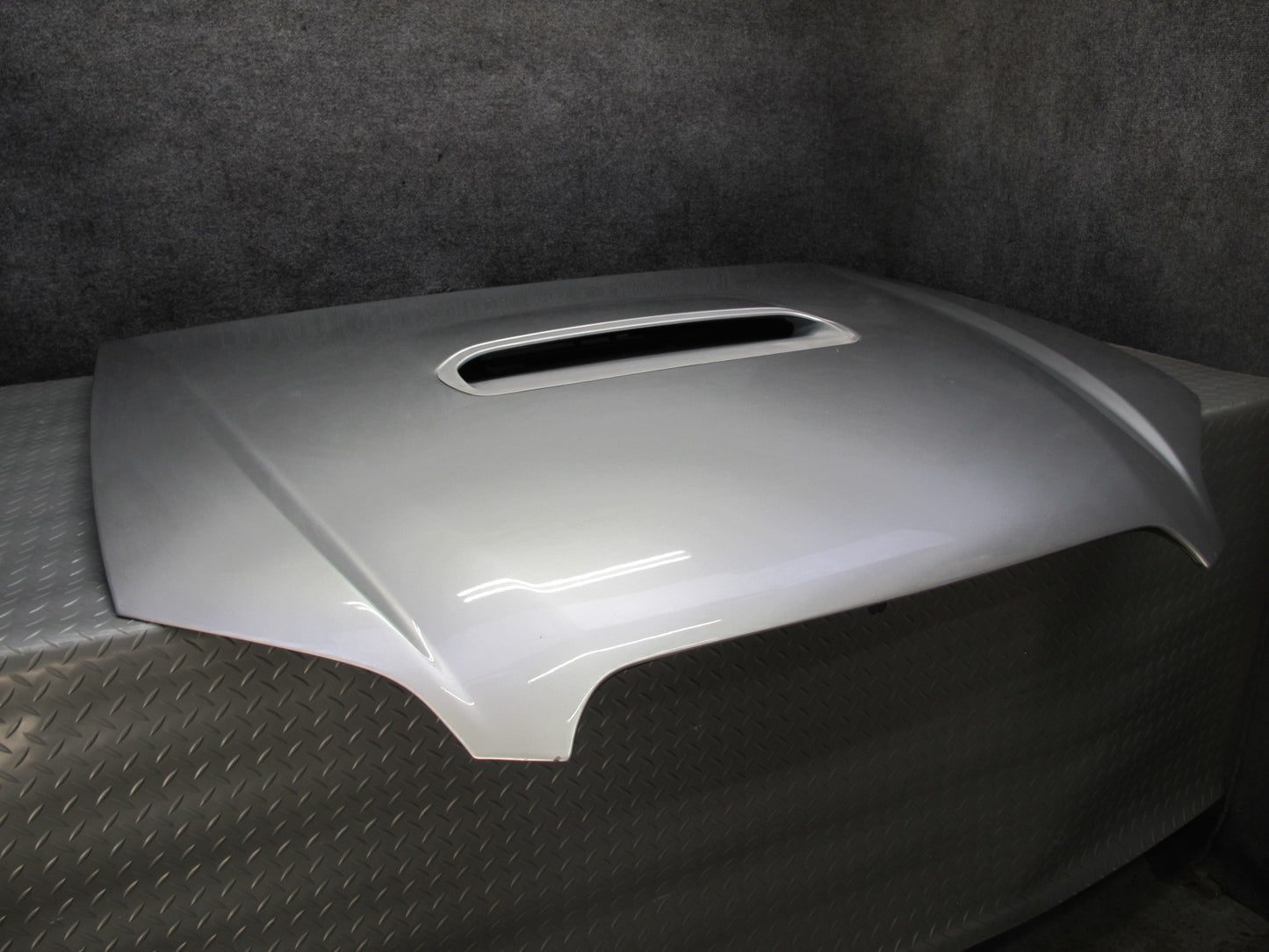 05-09 Subaru Outback Legacy Turbo Front Hood Bonnet Shell Panel Cover Silver OEM