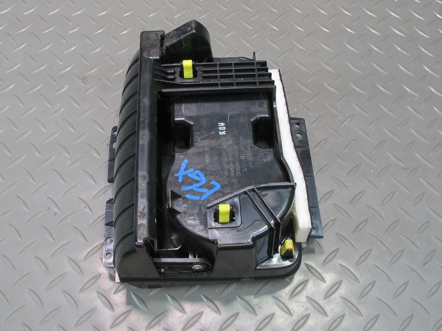 2003-2009 Lexus UZJ120L GX470 Front Center Console CUP Holder 55604-60150