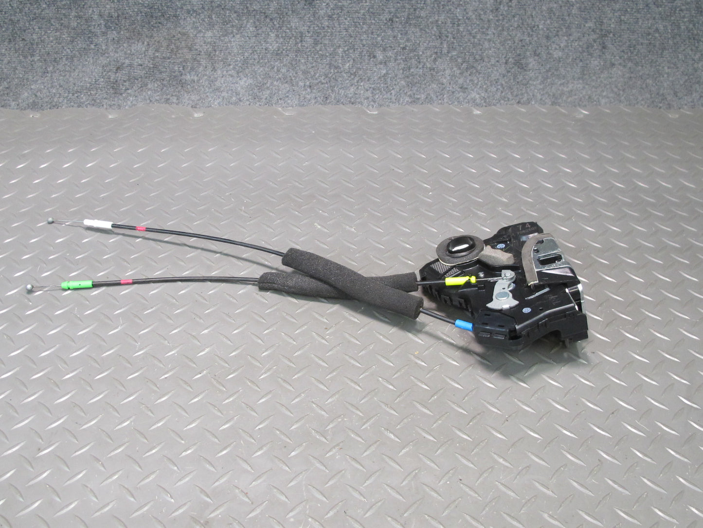 2003-2009 Lexus UZJ120L GX470 Front Right Pass Side Door Lock Latch Actuator