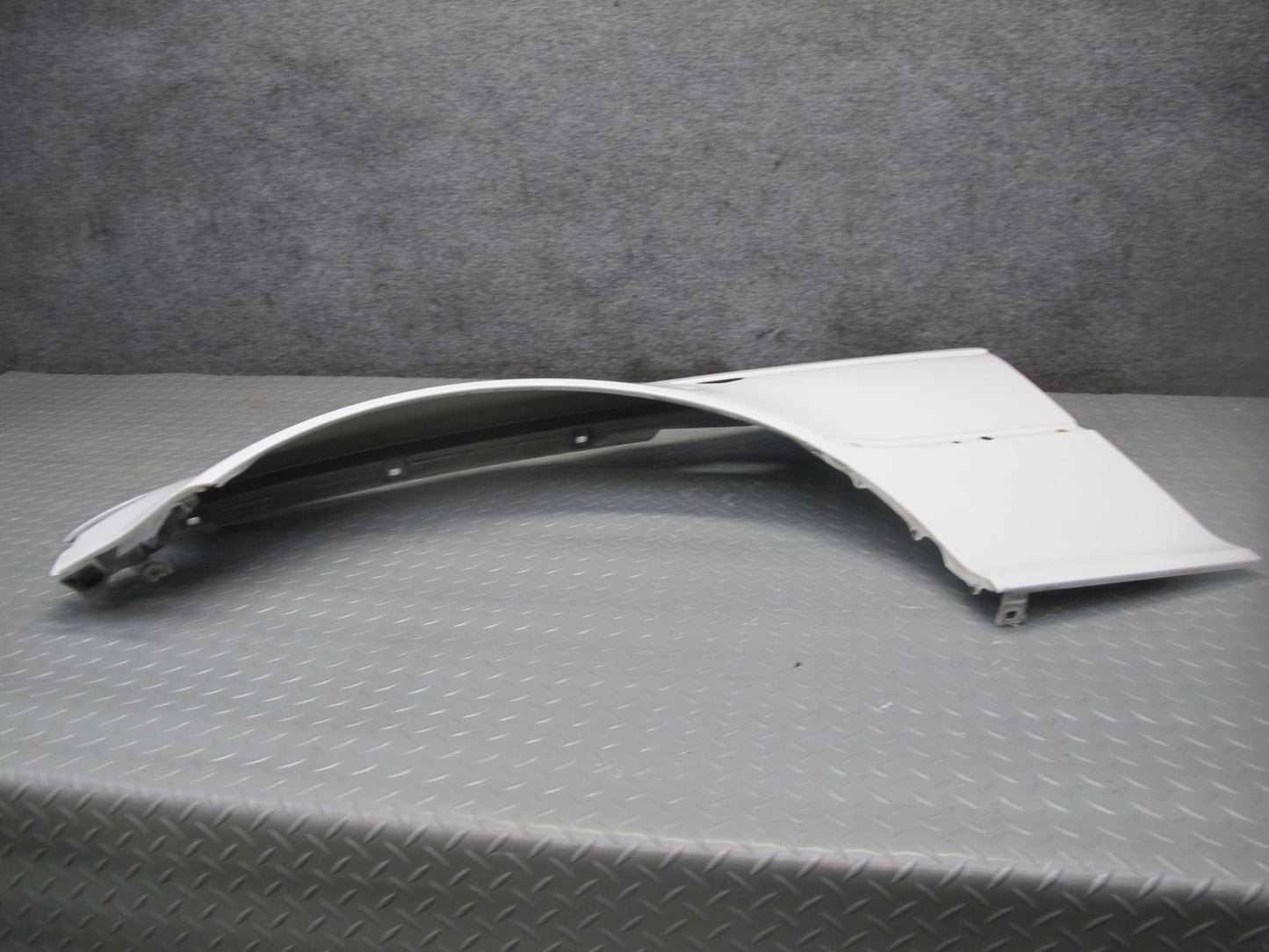 04-06 BMW E46 330ci Coupe Convert Front Left Fender Shell Cover Panel White OEM