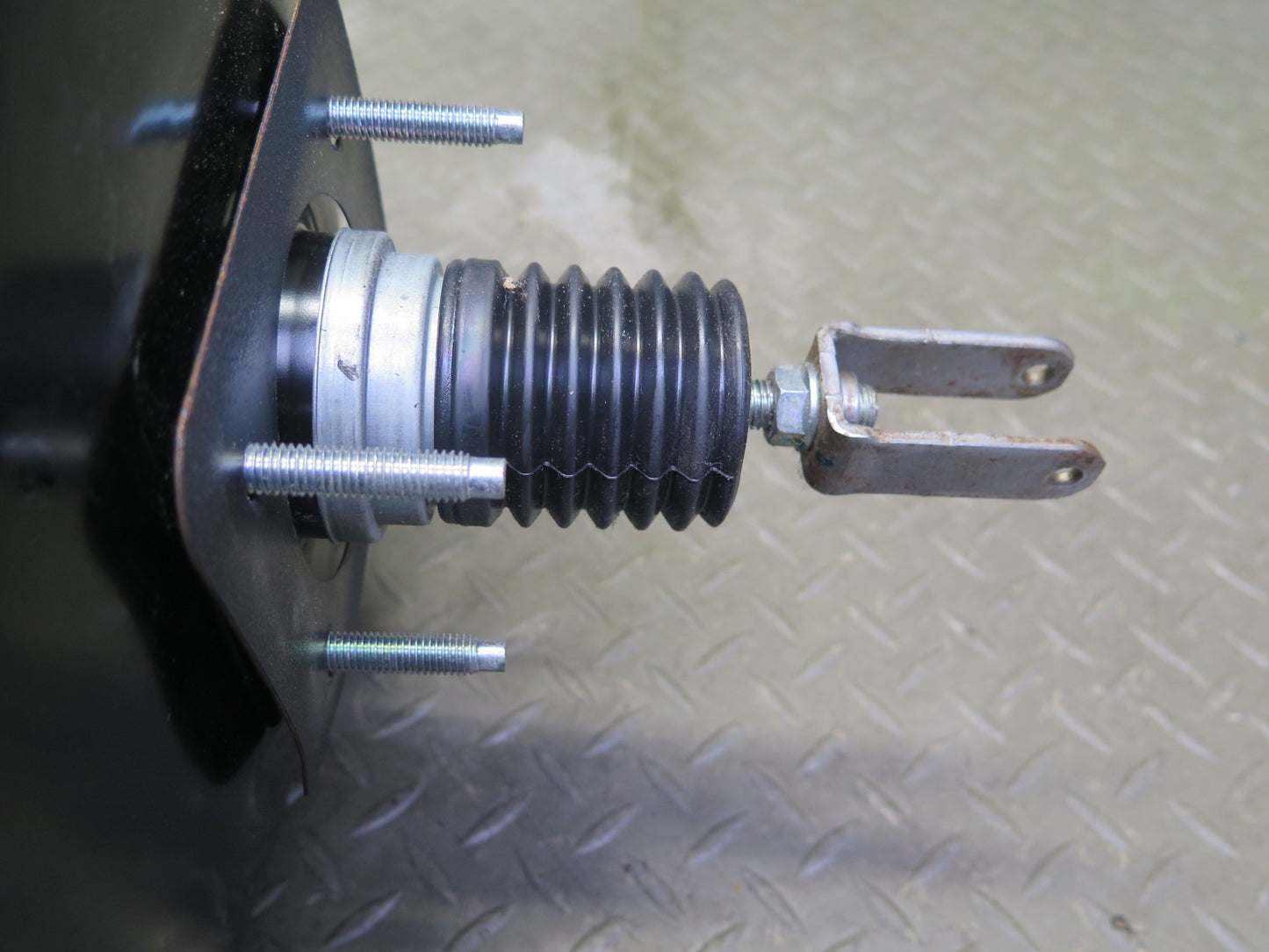 08-14 Lexus USE20L Is-f A/T Brake Master Cylinder Booster Fluid Reservoir OEM