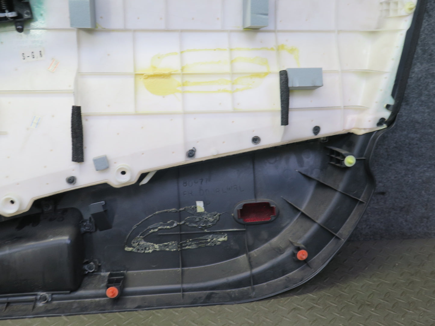 04-05 Nissan Z33 350Z Convertible Left Door Trim Cover Panel Black OEM