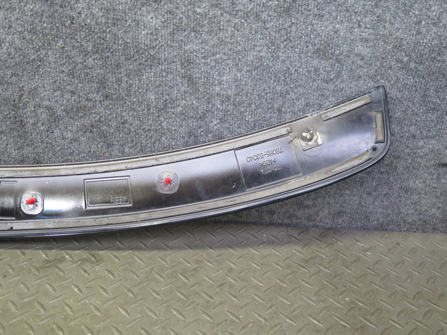 08-13 Lexus USE20L Is-f Rear Trunk Lid Spoiler Wing Obsidian 76085-53040 OEM