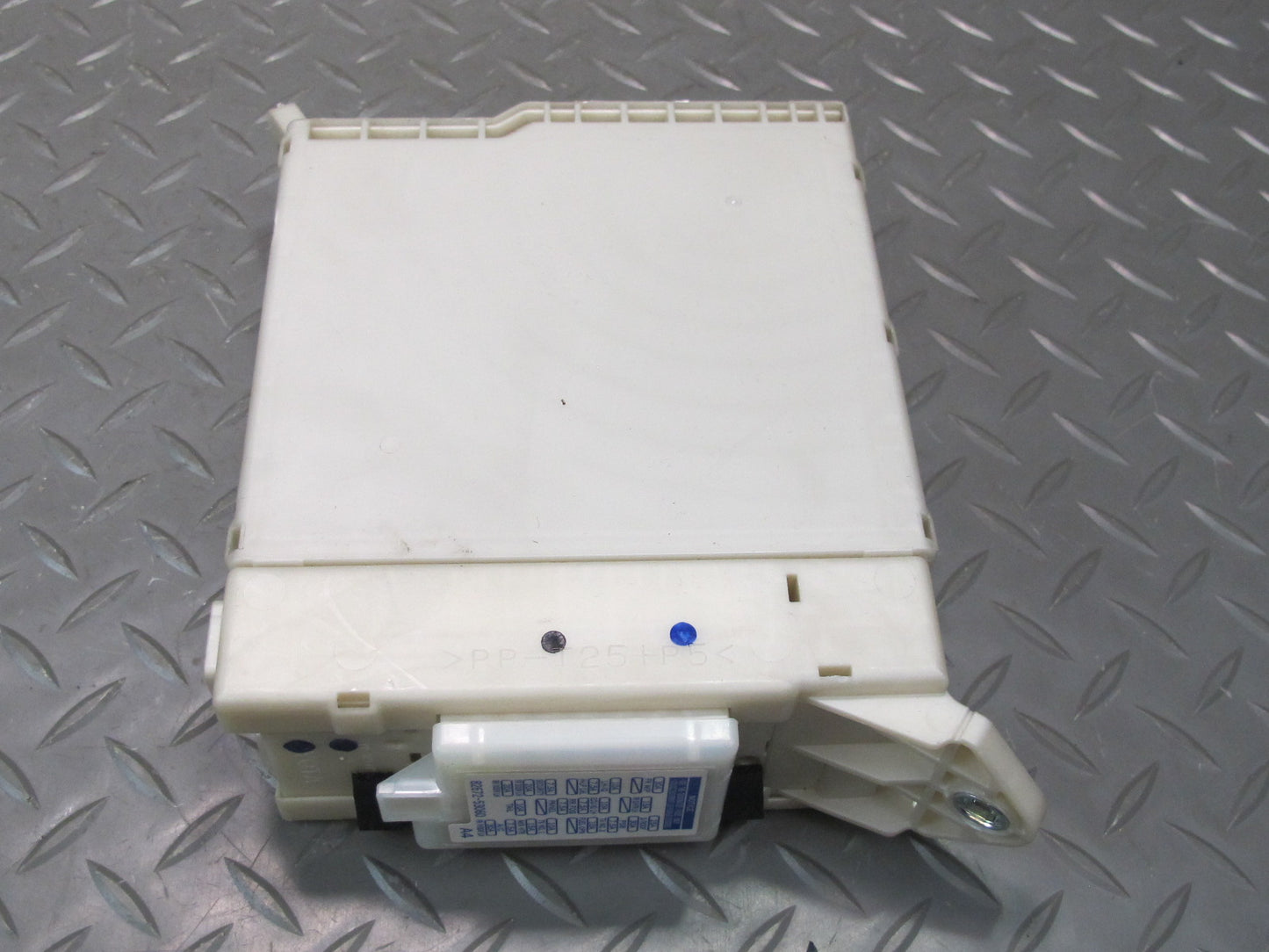 08-10 Lexus IS250 IS350 Is-f Sedan Front Left Fuse Relay Junction Box Module OEM