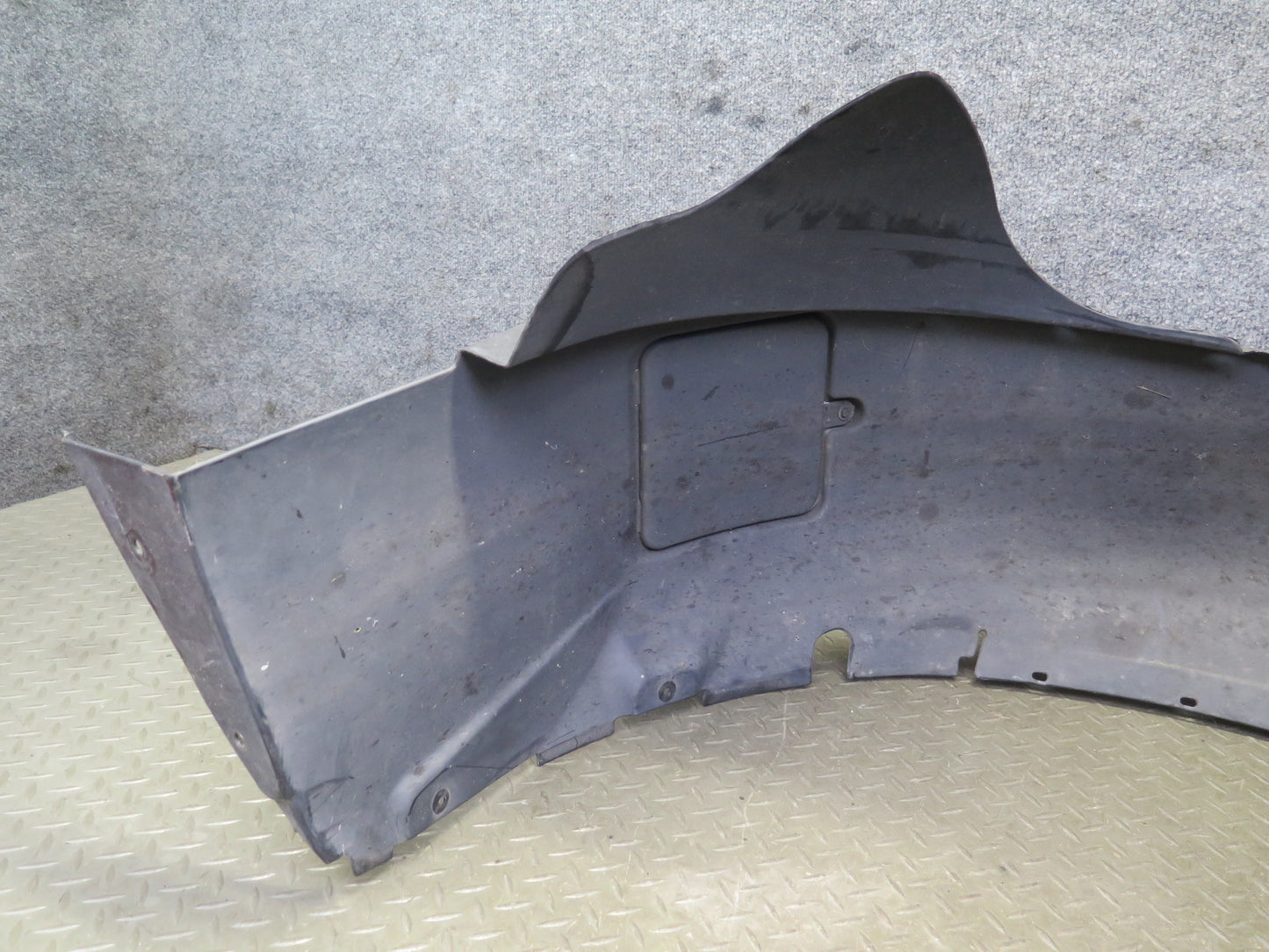 03-06 Chevrolet SSR Front Right Fender Liner Splash Shield 15123900 OEM