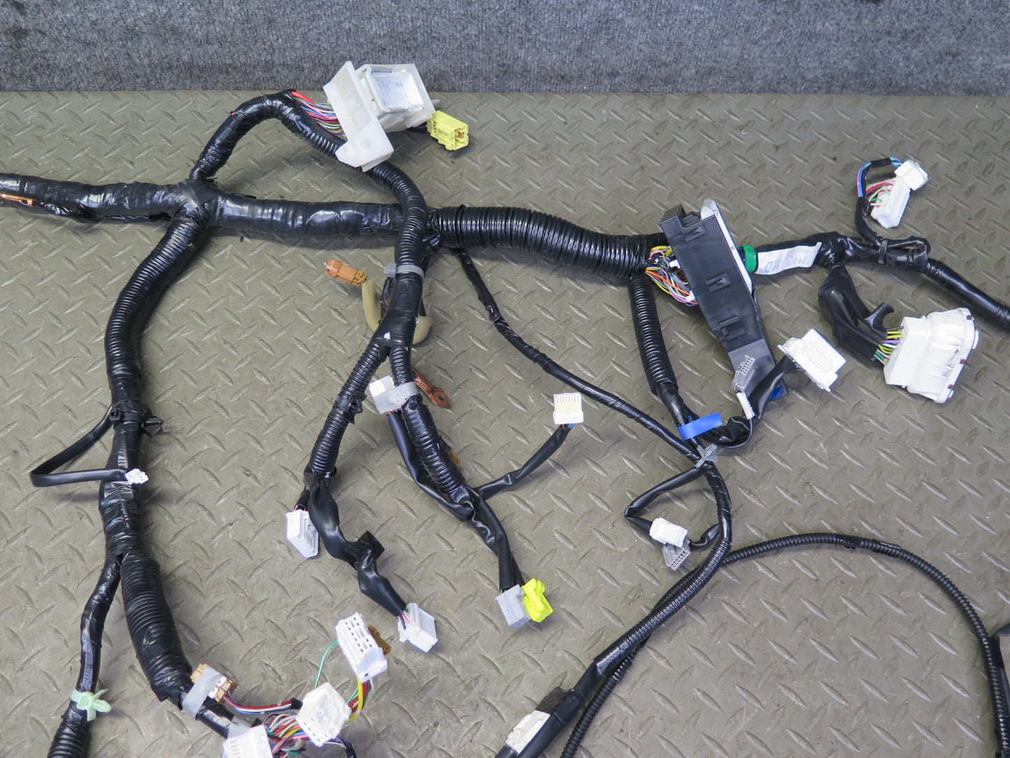 04-05 Nissan Z33 350Z Convertible Room Lamp Wire Wiring Harness 24060-CD060 OEM