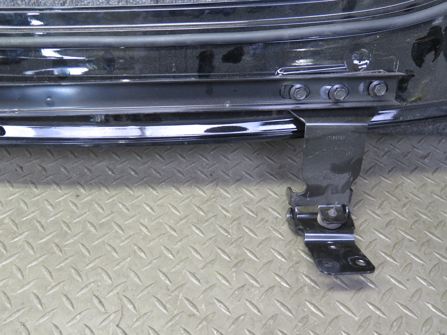 03-06 Chevrolet SSR Rear Lid Extension Panel Black OEM