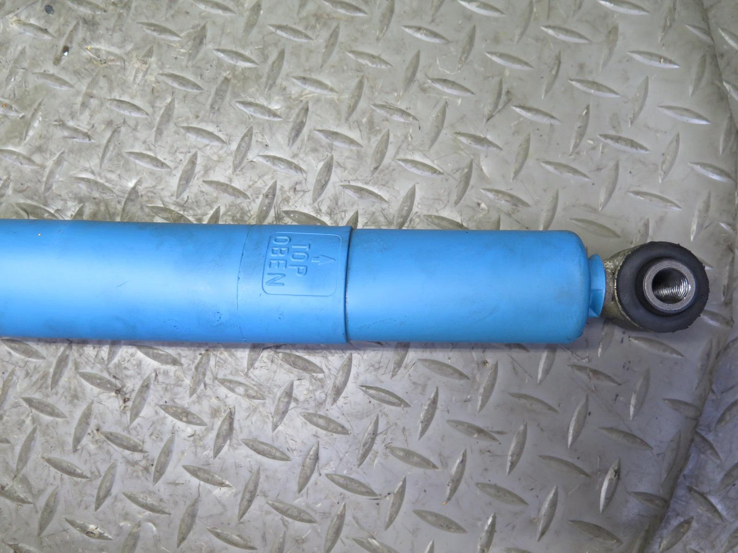 03-06 Chevrolet SSR A/T Set of 2 Rear Left & Right Strut Shock Absorber Bilstein