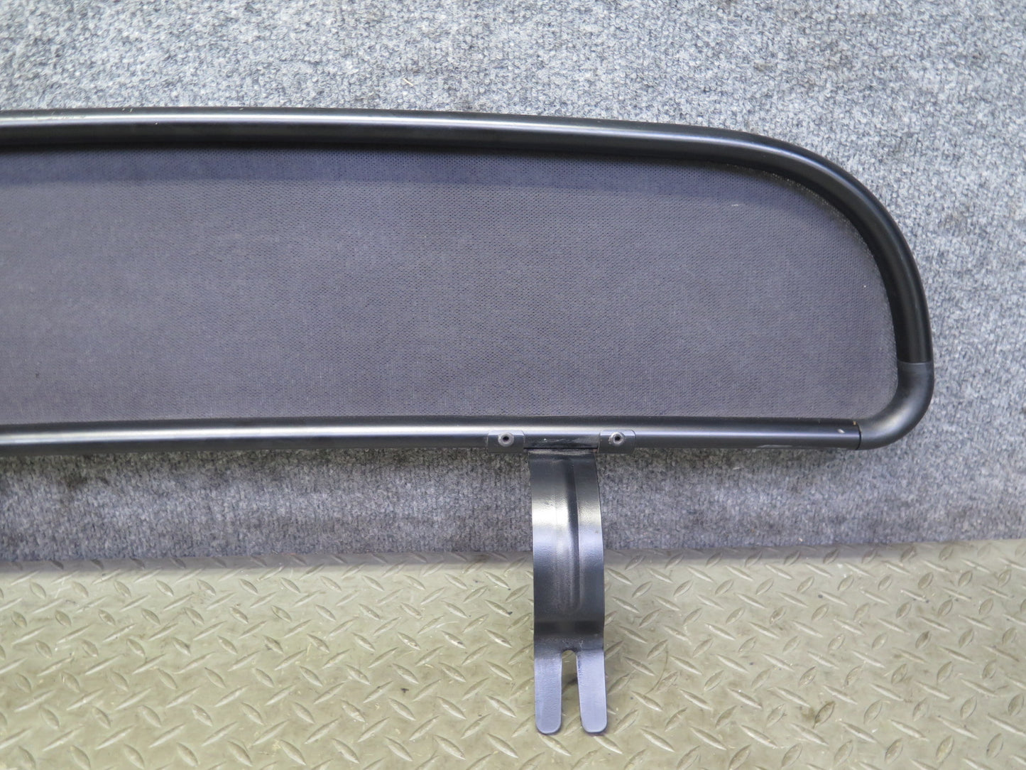 03-06 Chevrolet SSR Rear Wind Screen Deflector OEM