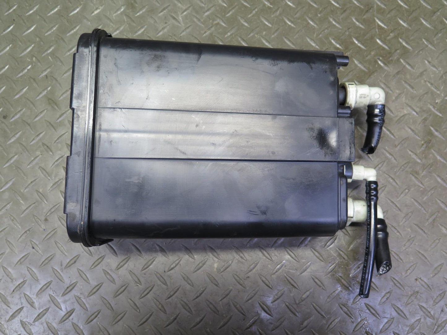 05-06 Chevrolet Trailblazer SSR Fuel Vapor Charcoal Canister 15190482 OEM