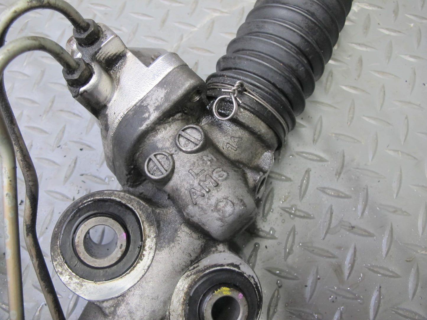 03-05 Nissan Z33 350Z Power Steering Rack & Pinion OEM