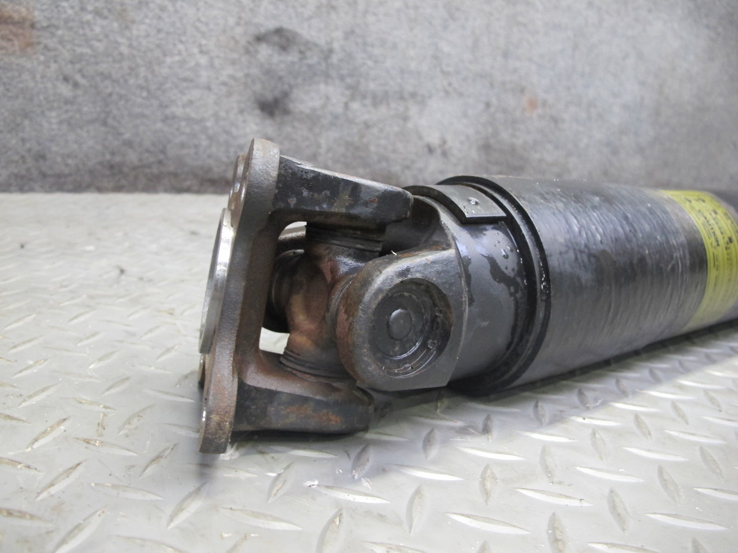 03-09 Nissan Z33 350Z RWD M/T Manual Transmission Driveshaft Carbon 68K Mile OEM