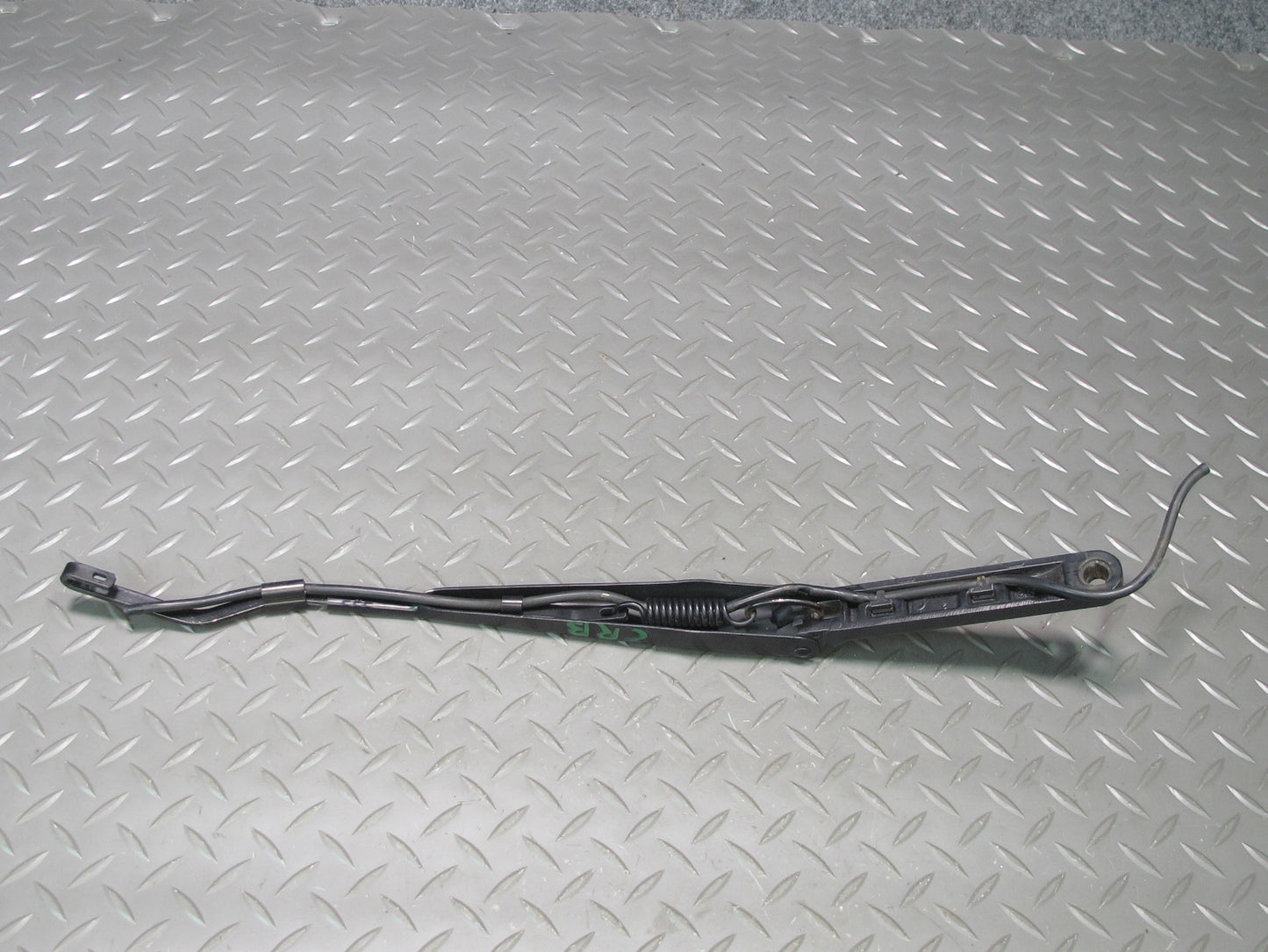 03-06 Chevrolet SSR Set of 2 Front Left & Right Windshield Wiper Arm OEM