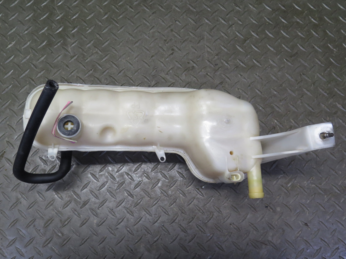 03-06 Chevrolet SSR Engine Coolant Expansion Overflow Reservoir Bottle OEM