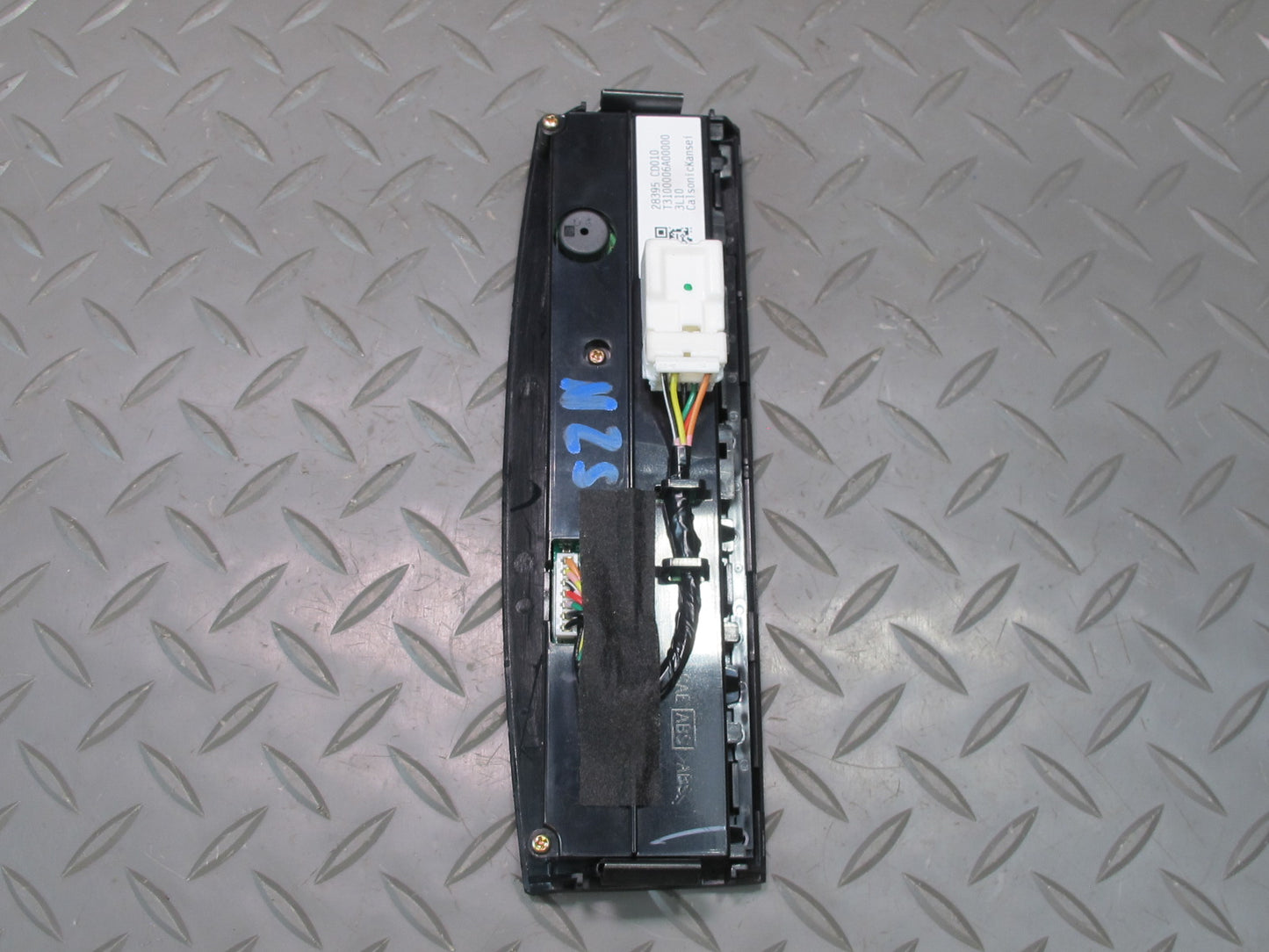 03-09 Nissan Z33 350Z Navigation GPS Control Switch Panel 28395-CD010 OEM