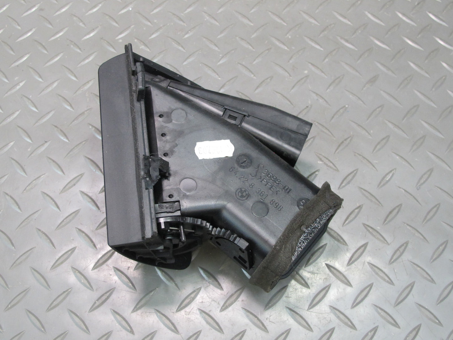 01-06 BMW E46 330ci Set of 3 Dash Front Left Center Right Air Vent Grille OEM