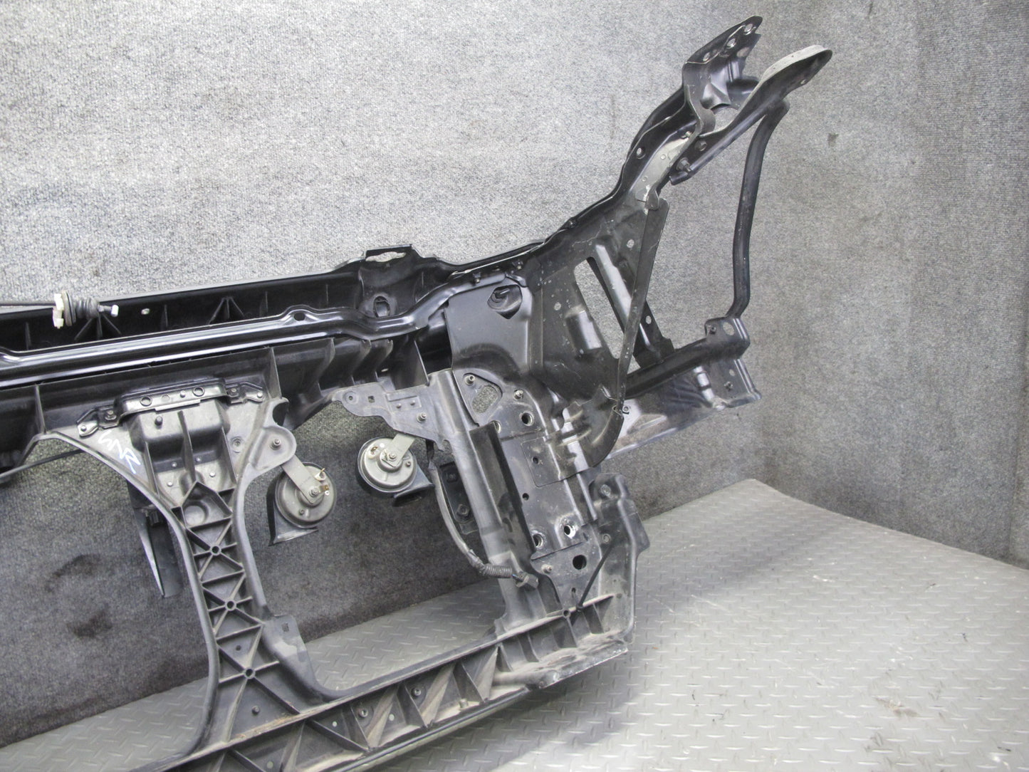 04-05 Nissan Z33 350Z Convertible Engine Radiator Core Support Panel w Horns OEM