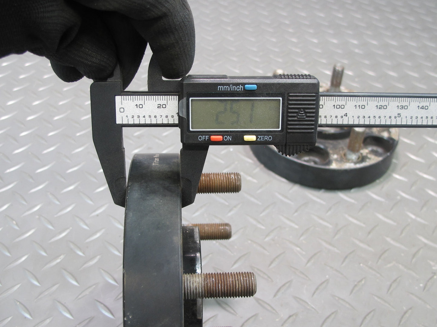 09-20 Nissan Z34 370Z Set of 2 Wheel Spacer 1" 25MM 5X114.3 Titan Wheel