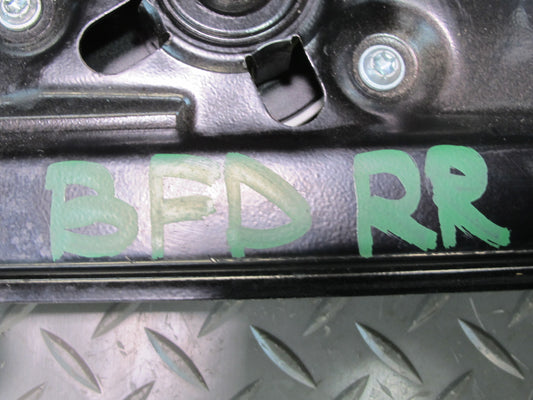 2006-2010 BMW E60 E61 M5 530i Rear Right Door Window Regulator w Motor 7075674