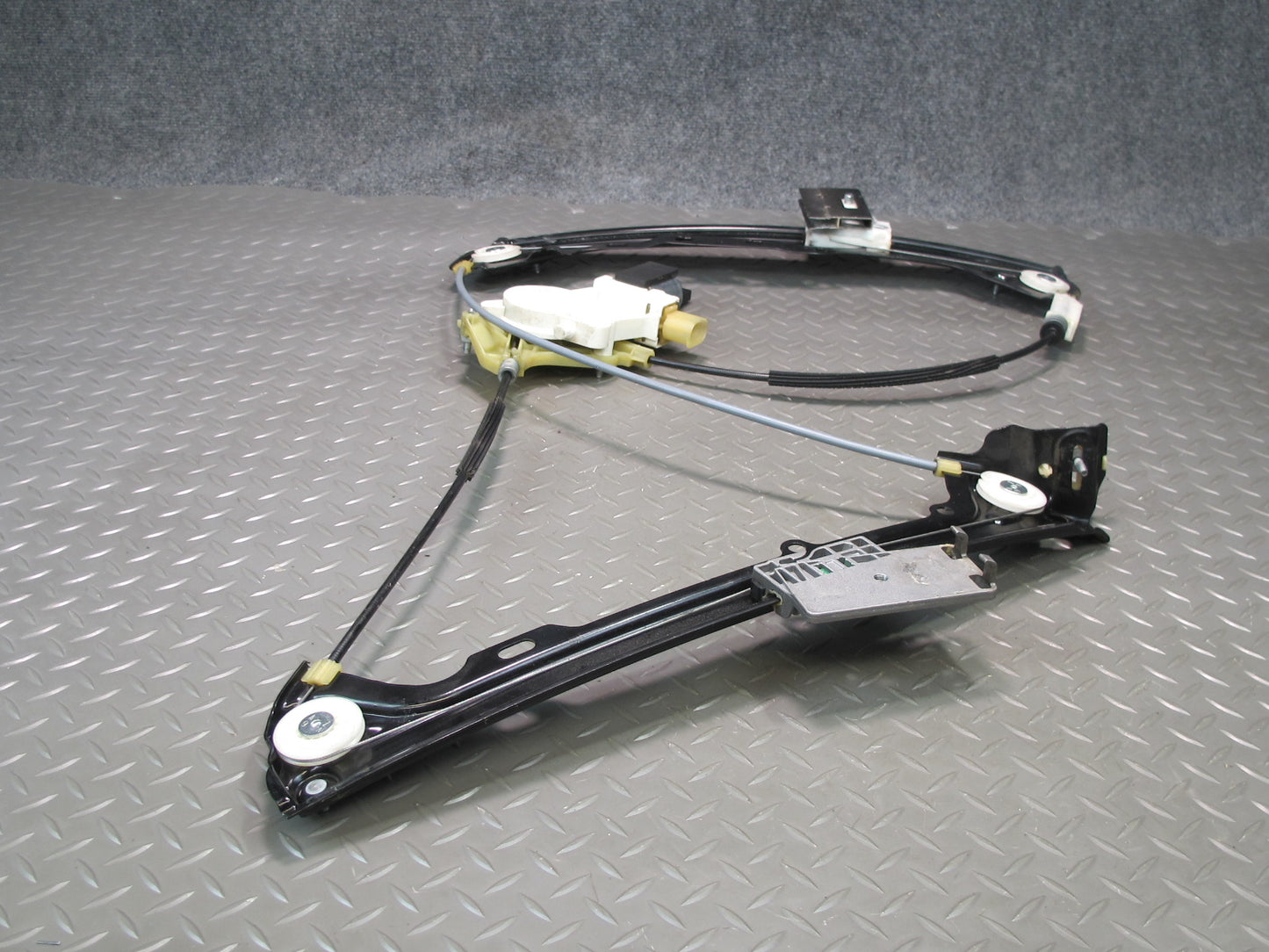 07-13 BMW E92 E93 335i Front Right Passenger Door Window Regulator w Motor OEM