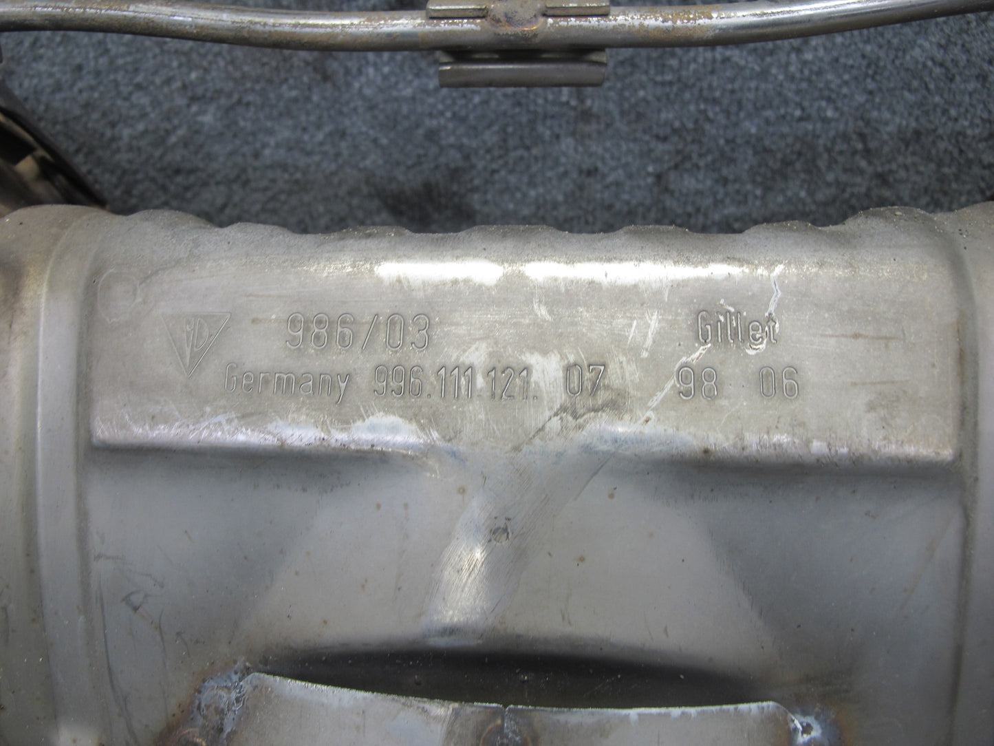 1997-1999 Porsche Boxster 986 2.5L Rear Exhaust Muffler w Tip 99611112107