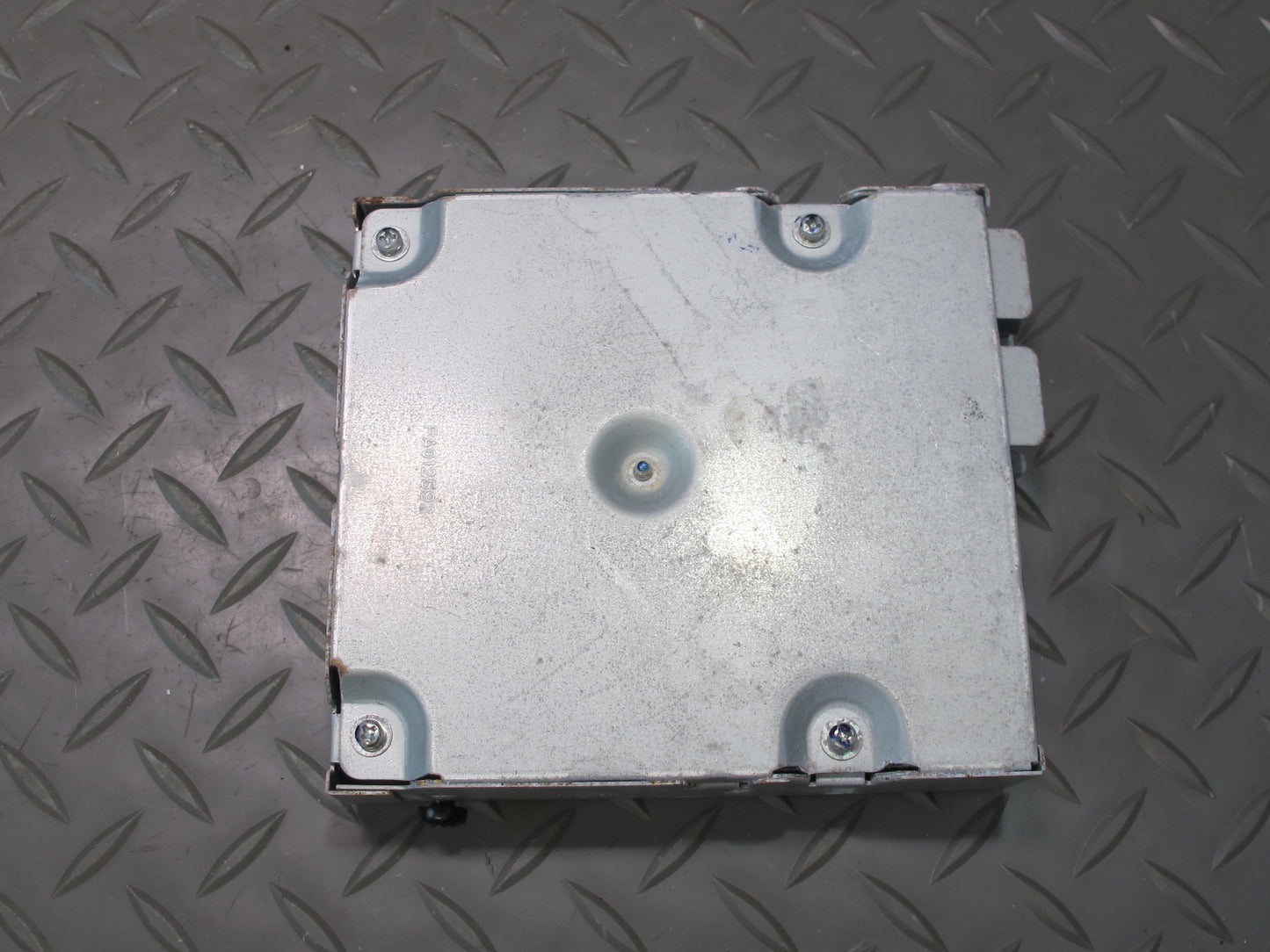 2011-2014 Porsche Cayenne 958 Rear View Backup Camera Control Module Unit