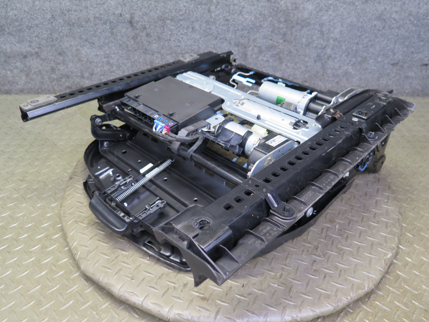 07-13 BMW E93 335i Convert Front Right Sport Seat Lower Frame Track Rail 64K OEM