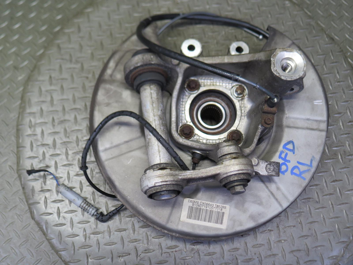 2006 BMW E60 M5 Rear Left Spindle Knuckle Wheel Hub Bearing 55K Miles