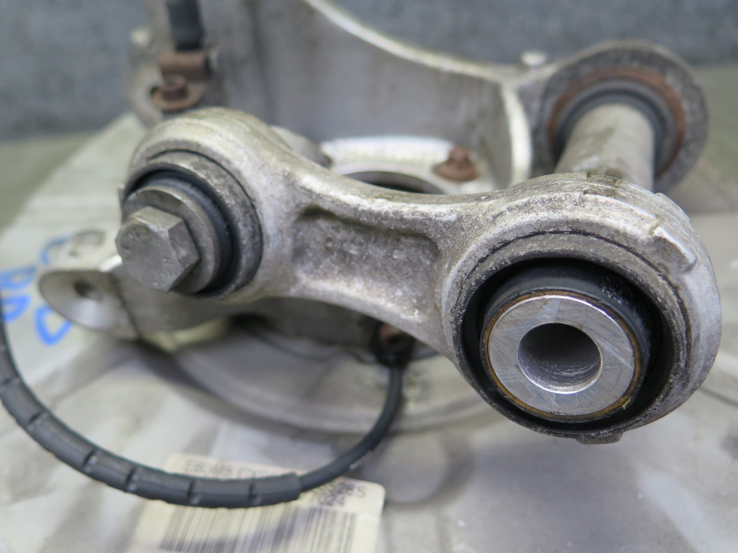 2006 BMW E60 M5 Rear Right Spindle Knuckle Wheel Hub Bearing 55K Miles