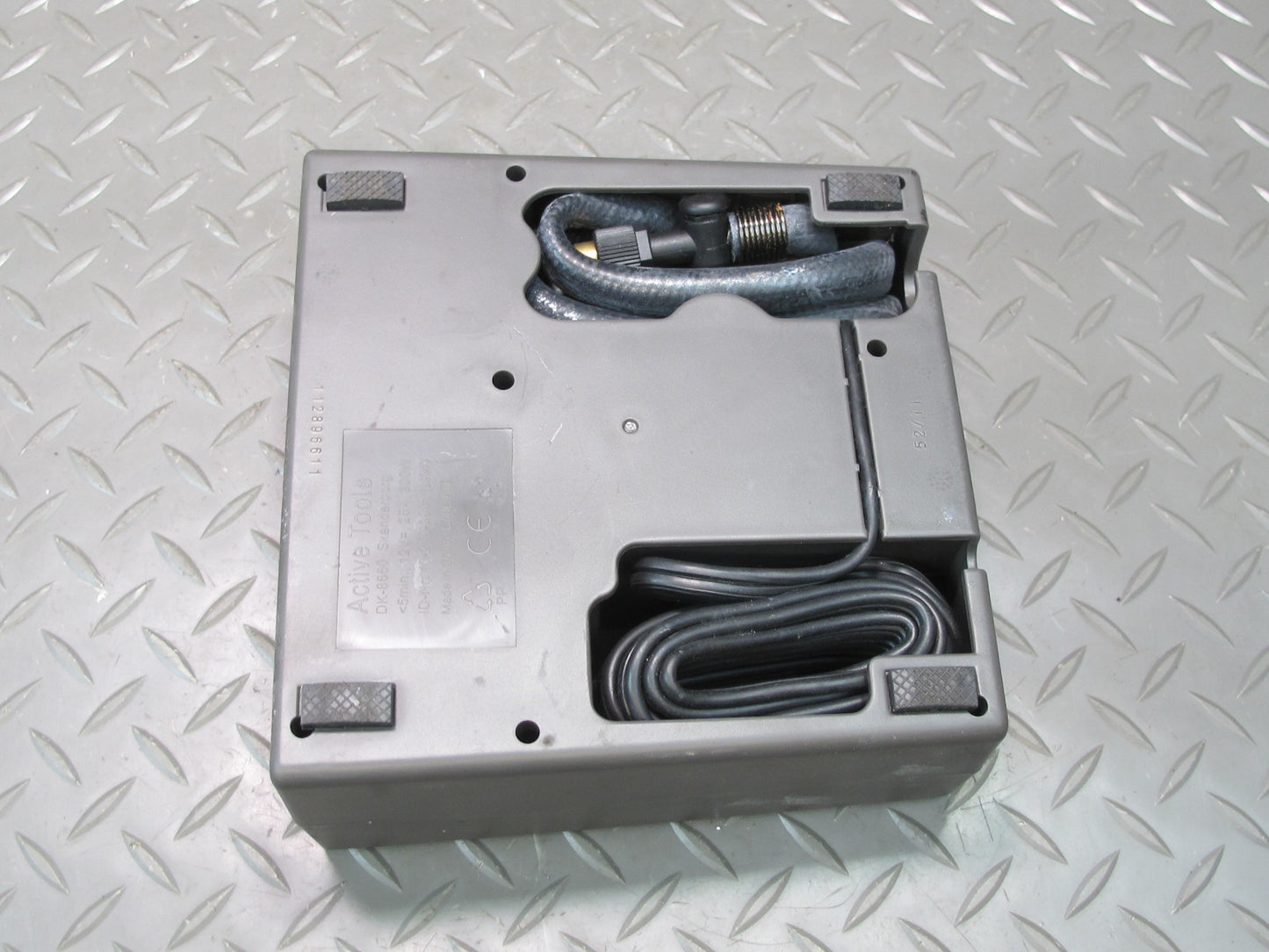 2011-2018 Porsche Cayenne 958 Rear Spare Tire Air Compressor 7L0012617B