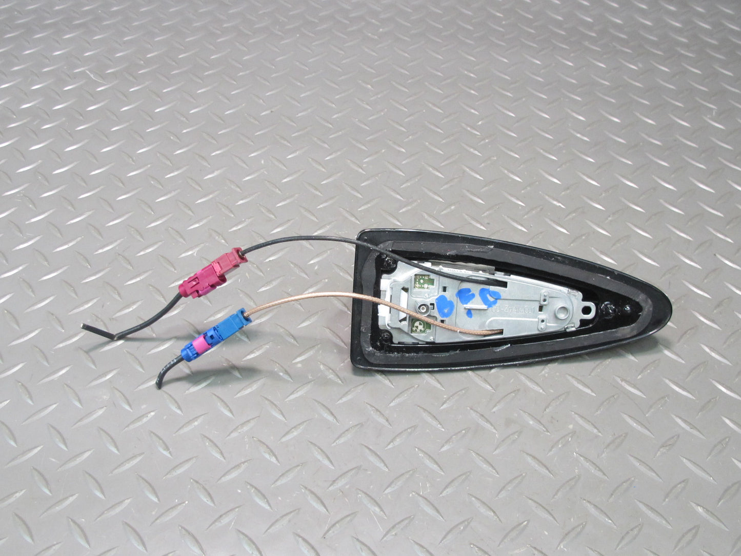 2006-2010 BMW E60 M5 535i Roof Shark FIN Antenna