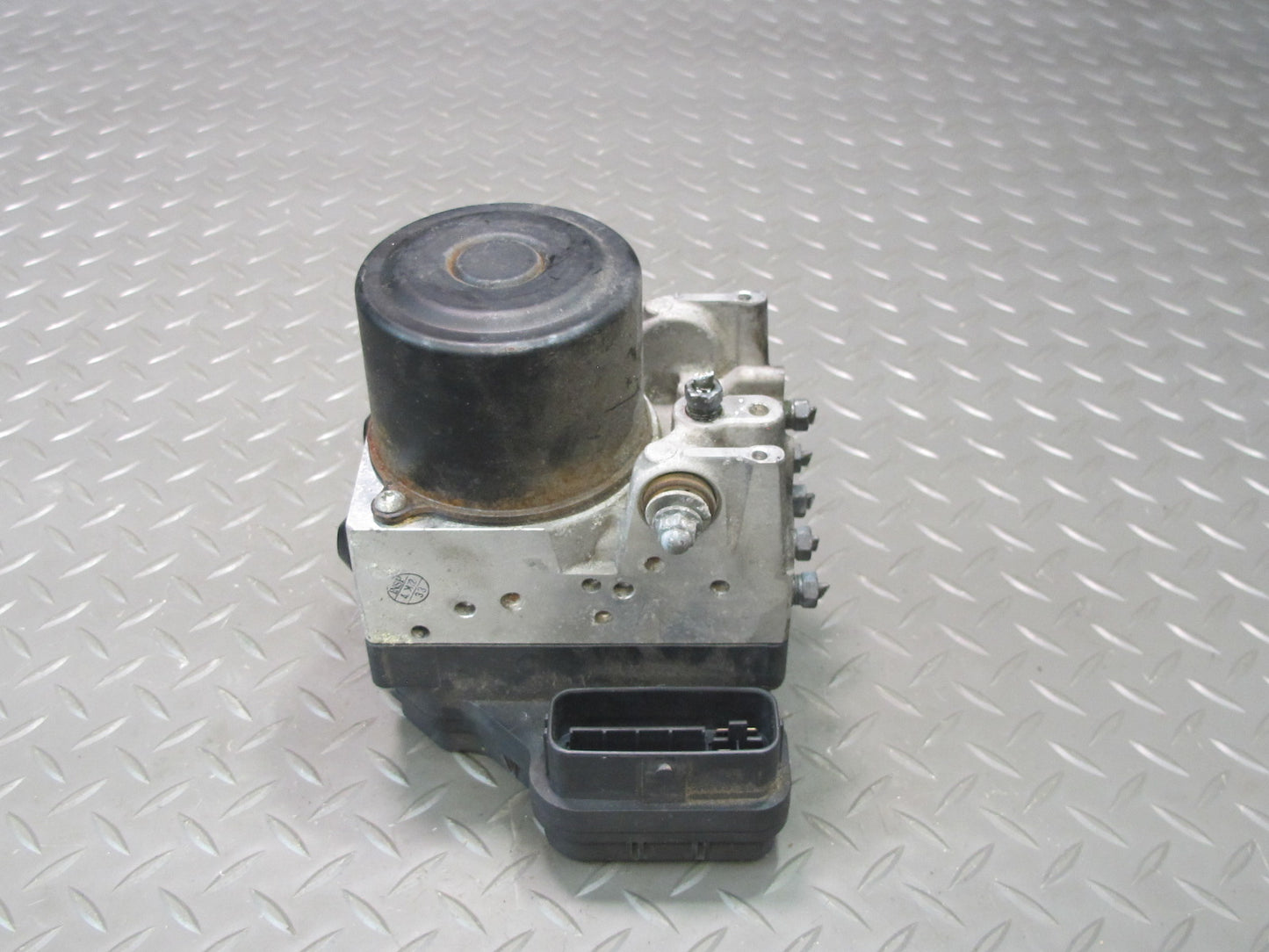 08-09 Lexus USE20L Is-f ABS Anti Lock Brake Pump Module 44540-53100 OEM