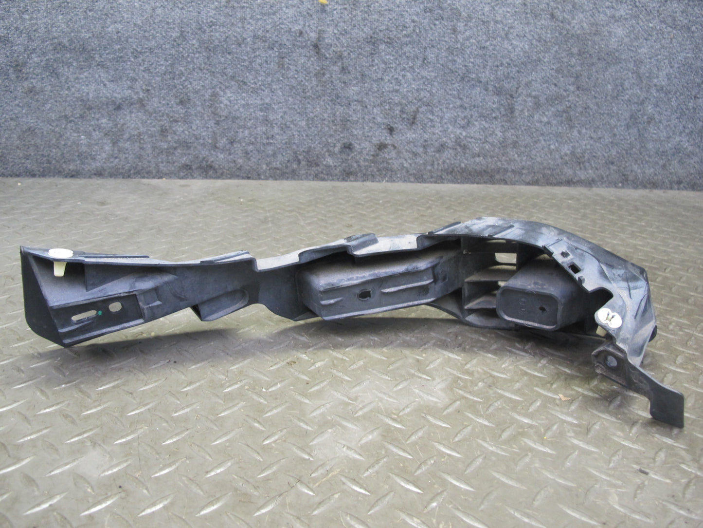 2011-2014 Porsche Cayenne 958 Rear Bumper Mount Bracket Support Set of 5