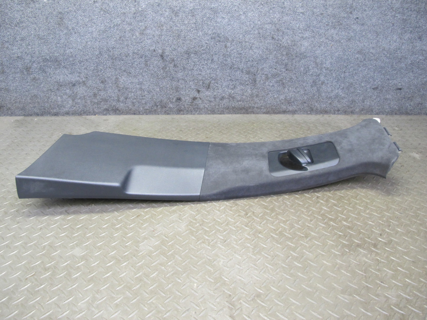 11-18 Porsche Cayenne 958 Right Left Side Upper B Pillar Trim Cover Panel Set